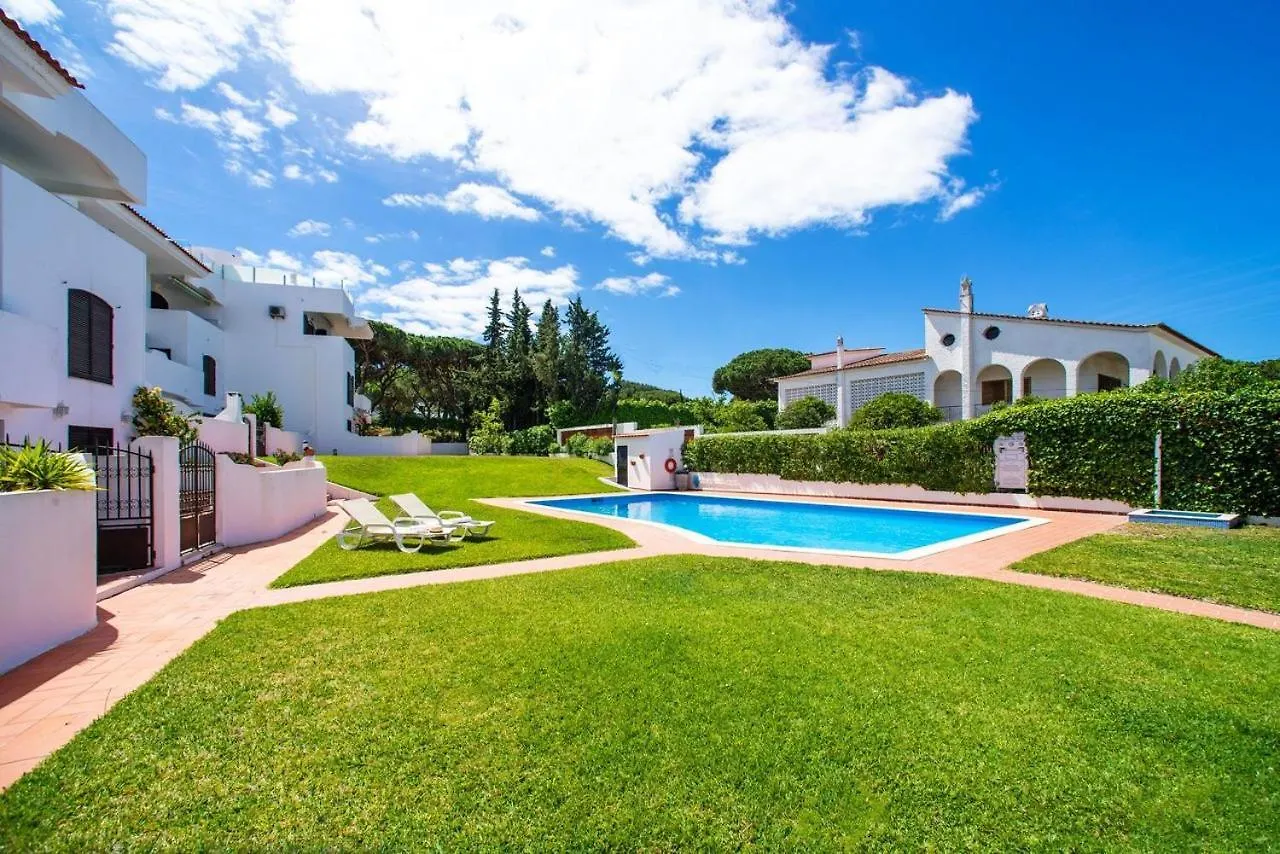 2 Bed Ground Floor Apartment In Vilamoura