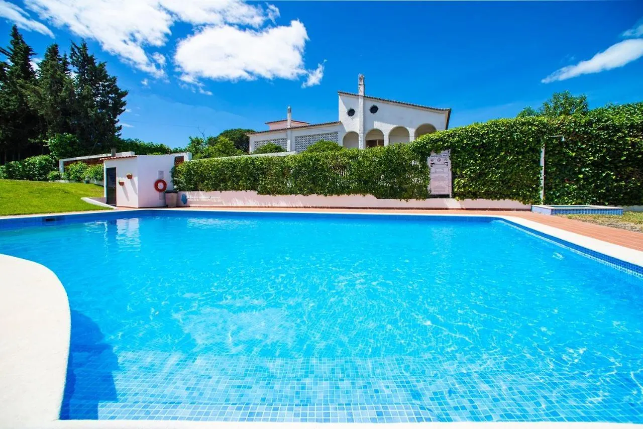 2 Bed Ground Floor Apartment In Vilamoura 0*,