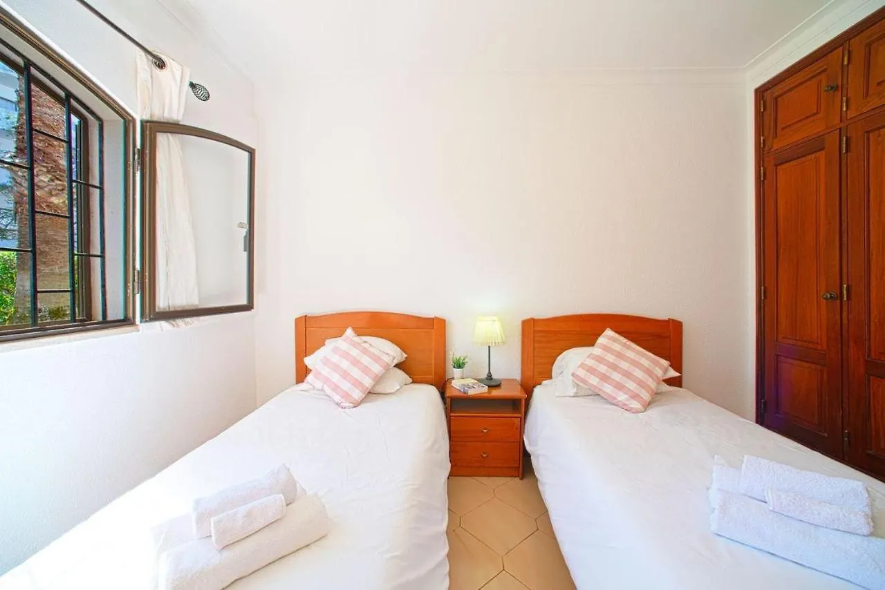 2 Bed Ground Floor Apartment In Vilamoura