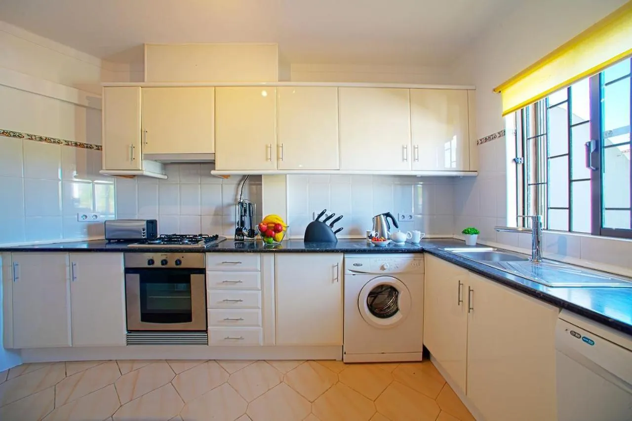 2 Bed Ground Floor Apartment In Vilamoura